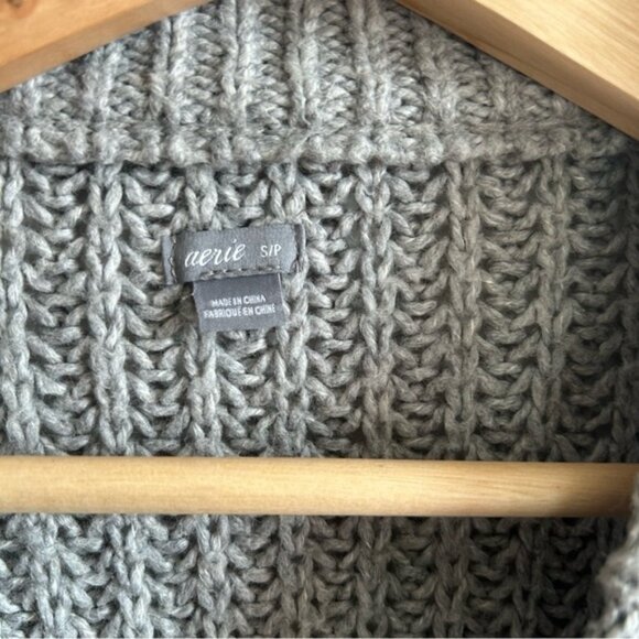 Aerie Grey Chunky Knit Relaxed Sweater - Picture 6 of 8